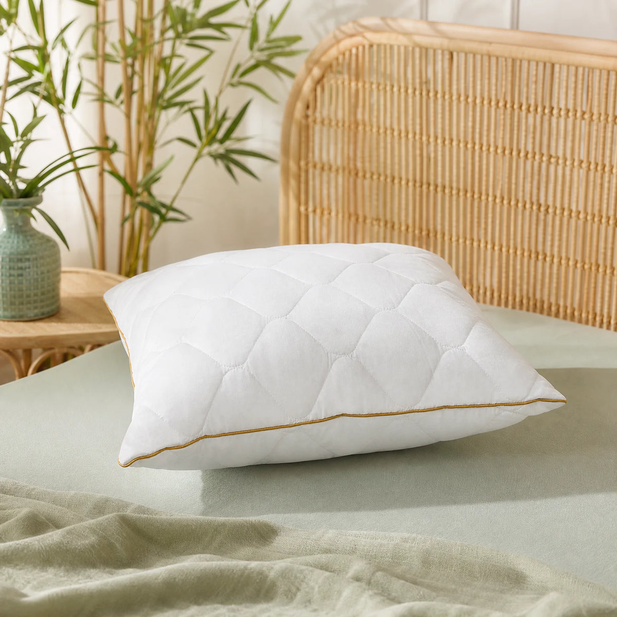Възглавница Comco Bamboo с бамбук 06
