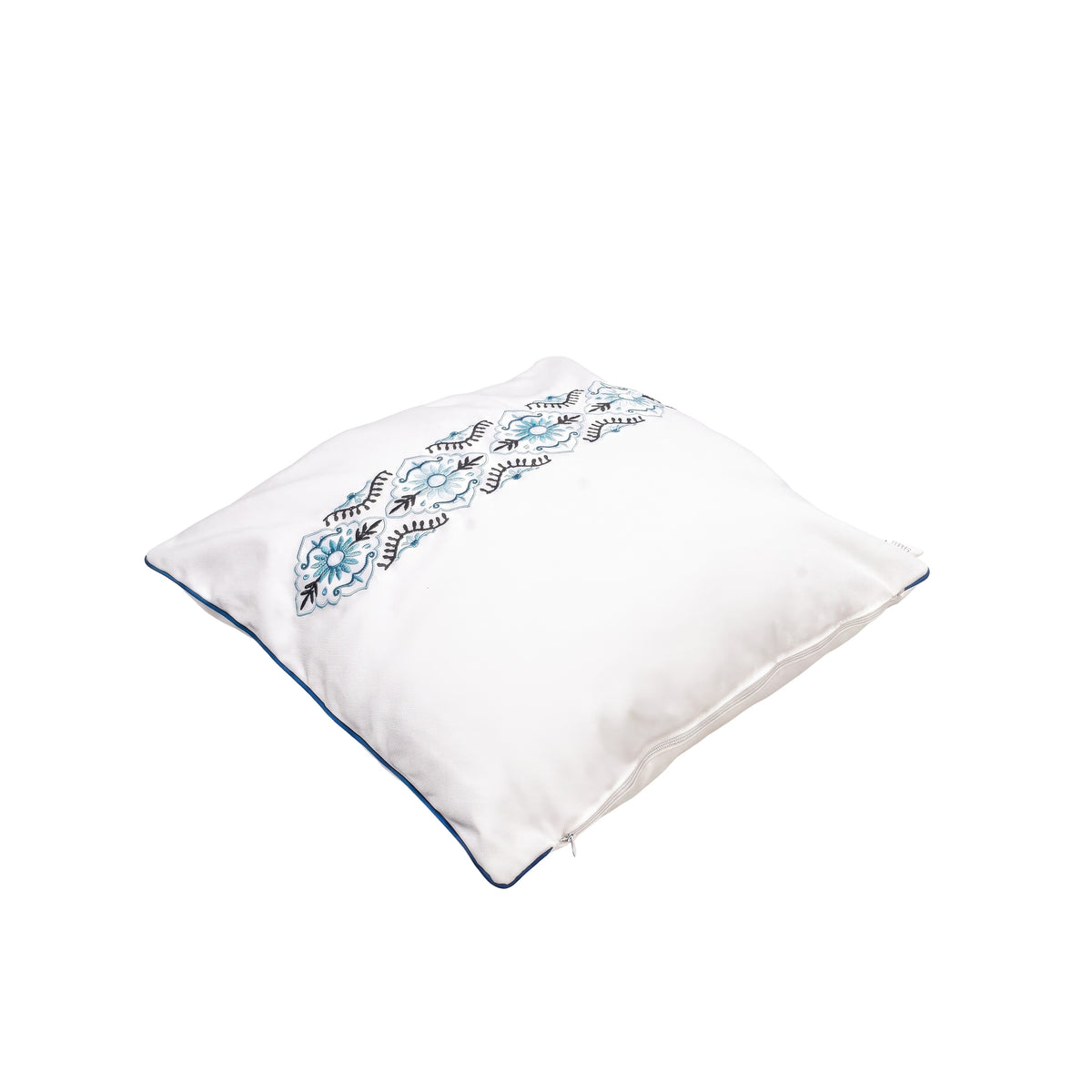 Декоративна калъфка Meublatex FRINGE AZURE 02