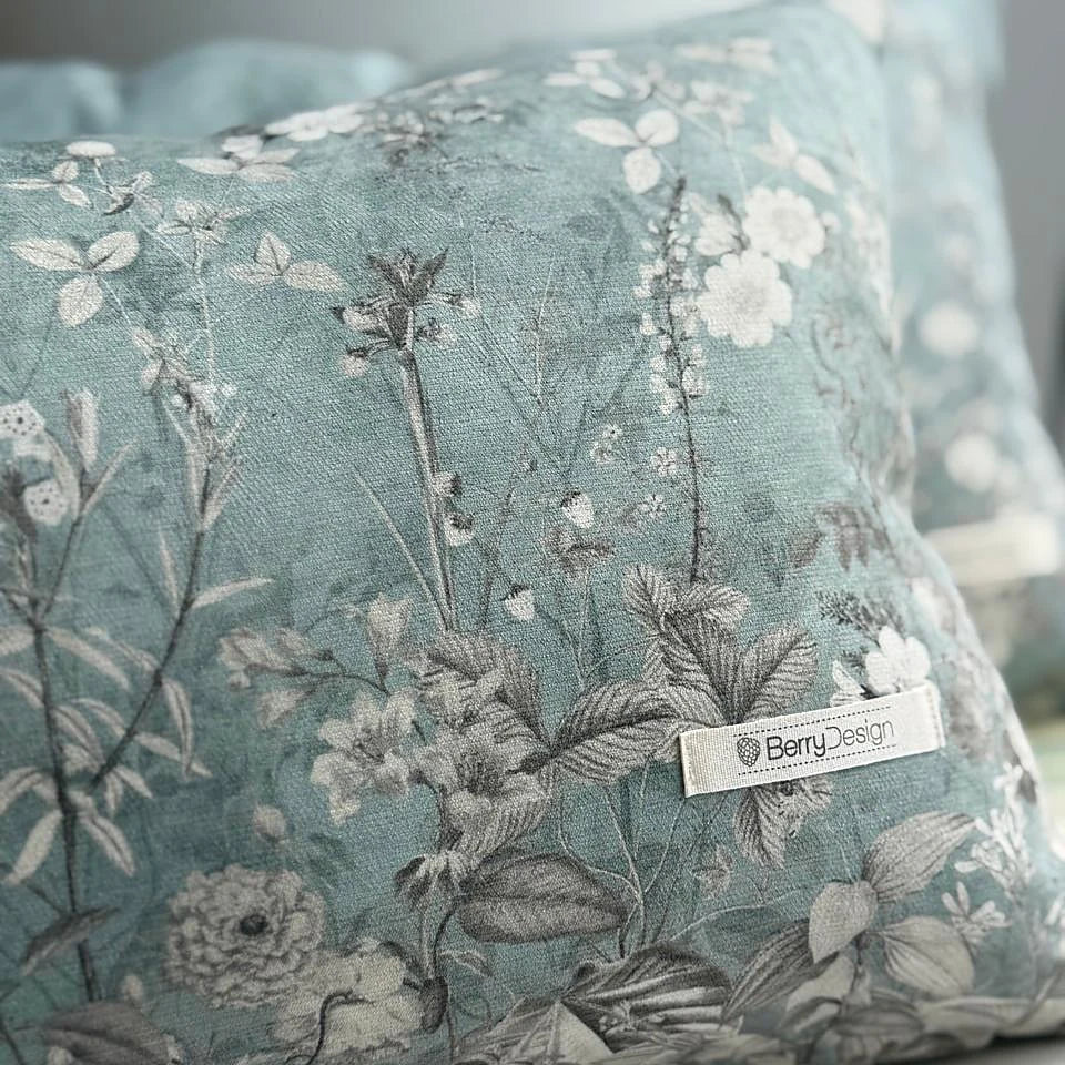 Декоративна калъфка Berry Design Misty Botanica 01